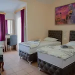 Bed & Breakfast Holy Miracle
