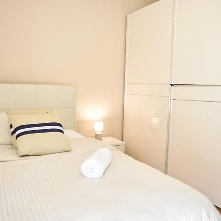 Oda ve Kahvaltı Holy Miracle