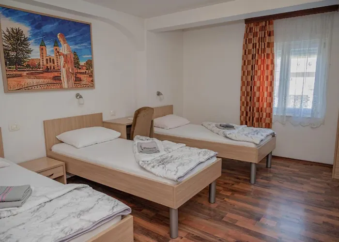 Couette-café Holy Miracle